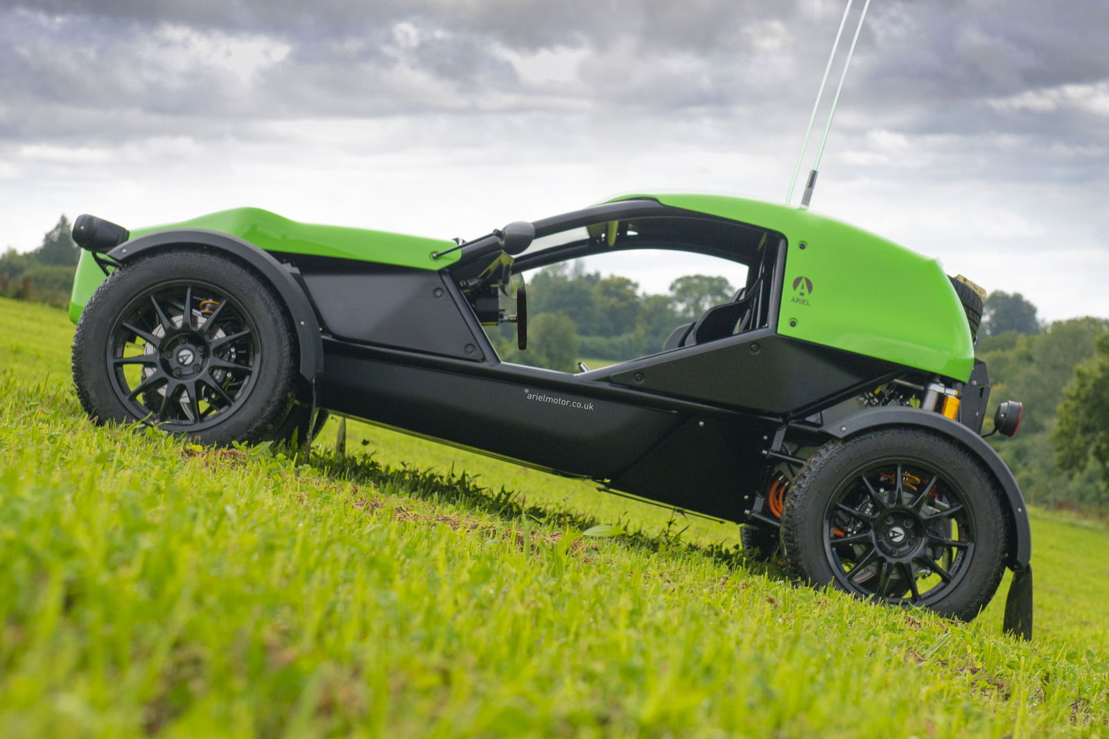 Ariel E-Nomad - side